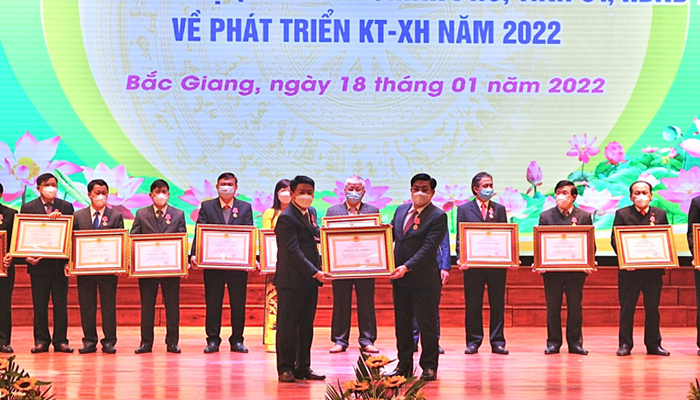 Công ty CP Nước sạch Bắc Giang vinh dự được đón nhận Huân chương lao động Hạng Nhất của Chủ tịch nước
